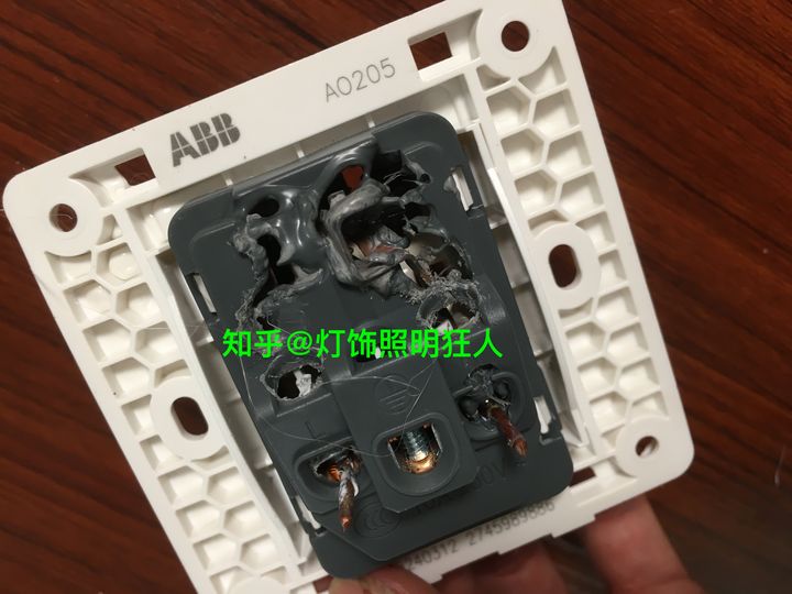 开关插座各品牌测评,开关插座十大名牌哪款性价比高