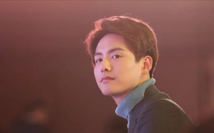 马天宇是他儿子，他赌博酗酒妻子自杀，儿子不怪他还让他回归家庭