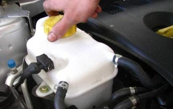 汽车积碳清洗是清洗哪些地方,汽车积碳主要清洗哪些部位