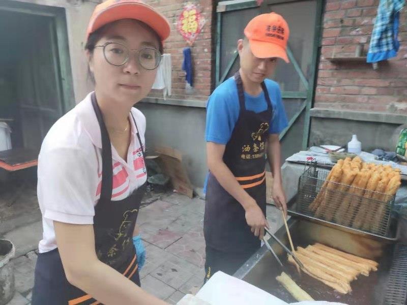 网红油条任家,竟然是这对医科大学生开的