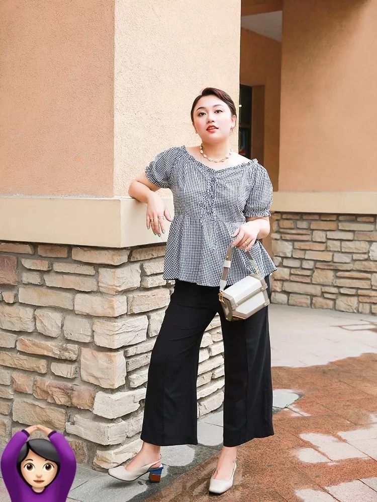 微胖女生一定要知道的穿搭技巧,微胖女生穿搭技巧时尚休闲冬天