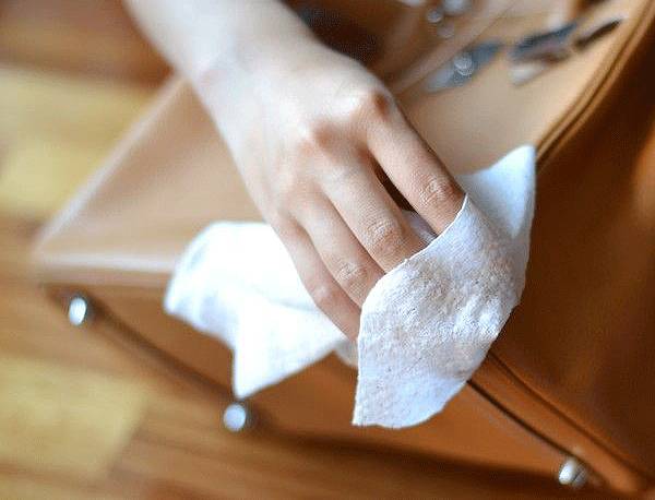 大牌同款皮质包包,怎么挑选适合自己的大牌包包