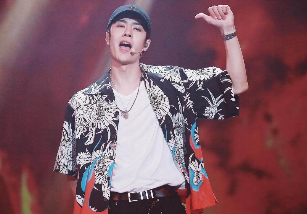 明星唱歌忘词的有哪些视频,明星唱歌忘词怎么改歌词