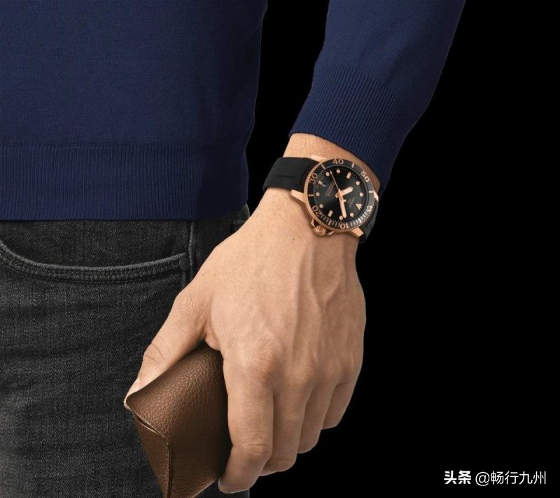 天梭海星潜水1000是自动上弦吗,新款天梭海星2000黑金