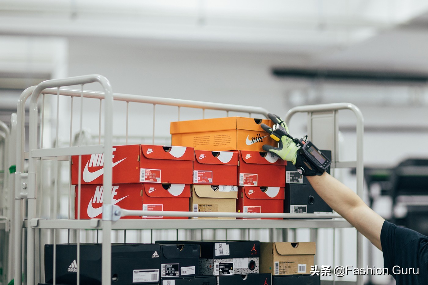 球鞋转卖自己发货还是平台发货,球鞋转售平台goat正式登陆中国