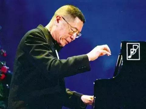 为什么说学钢琴要坚持5年以上,学钢琴有天赋的表现