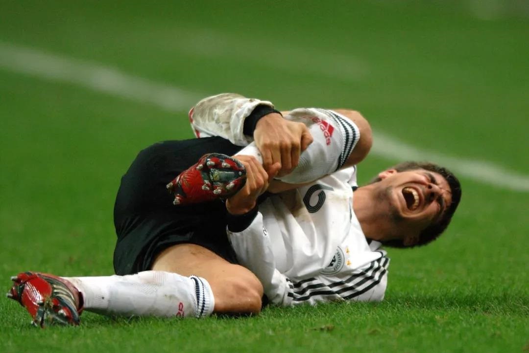 20岁横空出世，被视为未来巨星，天才却在27岁宣布退役