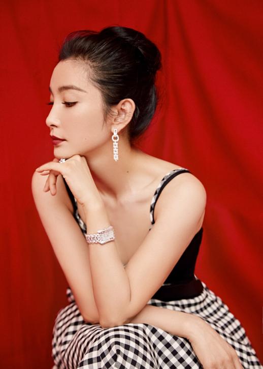 脸上有4个特点的女人很显老,脸上有3个特点女人会越来越漂亮