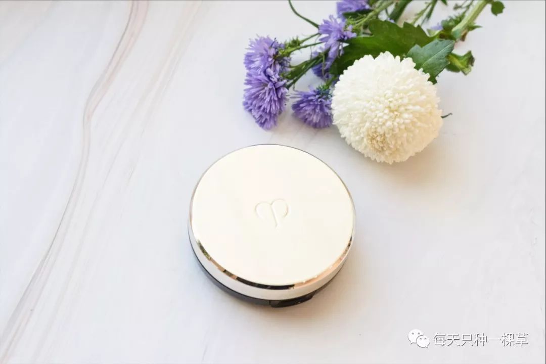 买了这么多的东西都是为了什么,买了这么多口红哪一支是你的真爱