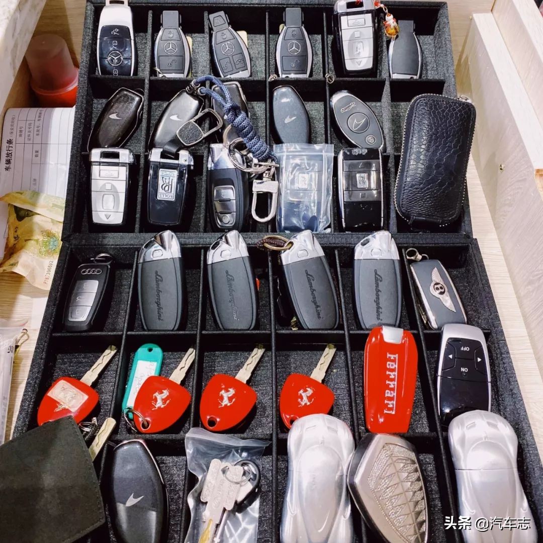 价值1亿元钱的白色法拉利拉法,迈凯伦p1法拉利拉法三大神车