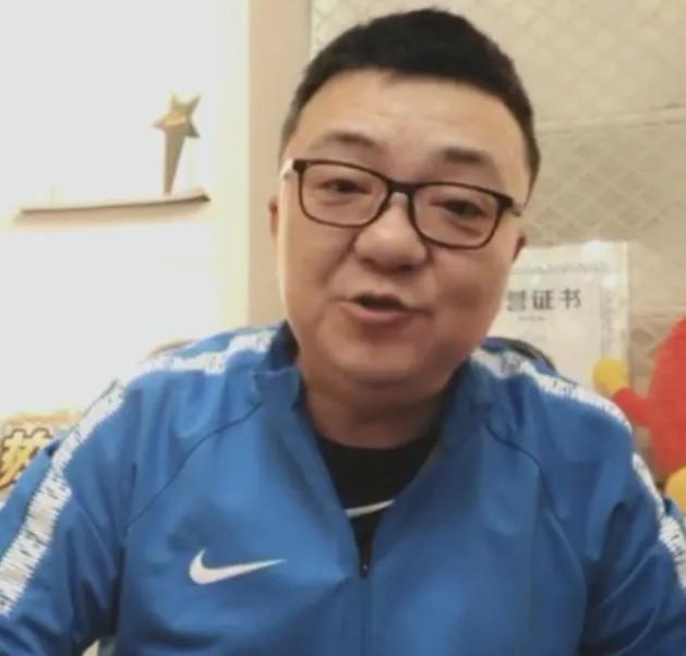 国足版四大“球盲过滤器”，最后一个让人意想不到