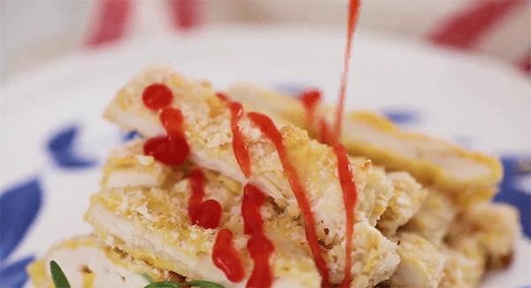 在家做香酥鸡排香嫩不柴,怎样才能做出外酥里嫩的炸鸡排