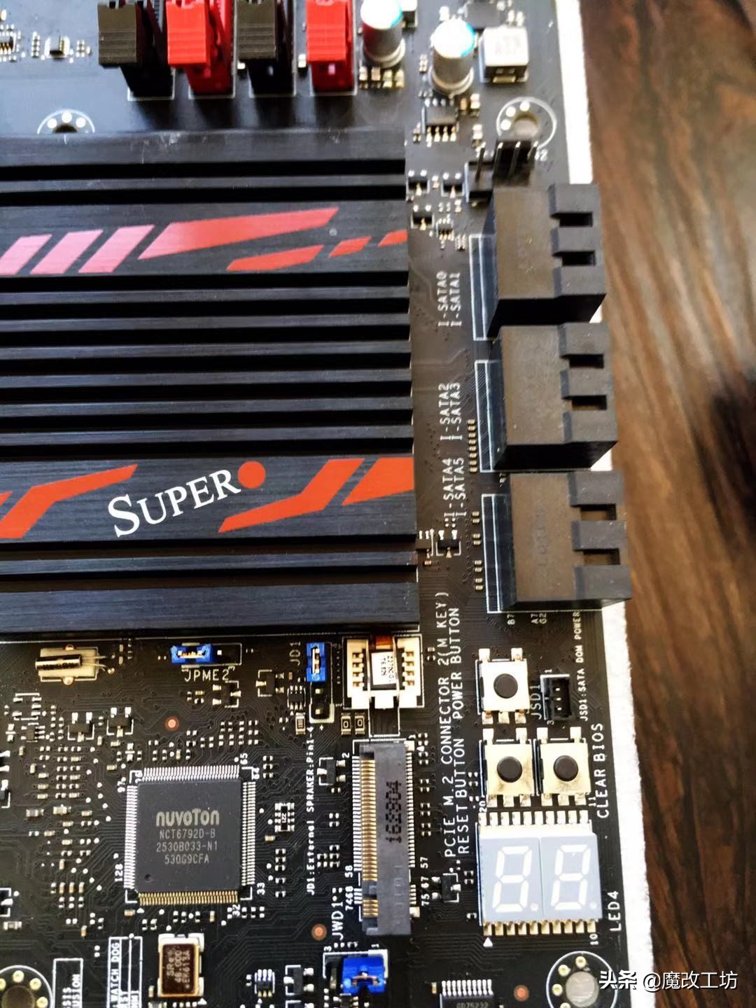 跨领域难如登天！超微进军消费级主板领域失败，网友：做服务器去