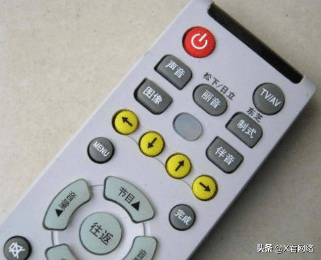 遥控器失灵不要扔用这招恢复如新,遥控器失灵怎样打开盖子修理