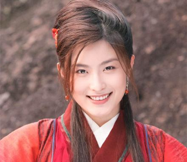 碧血剑哪些人物在鹿鼎记出现,碧血剑黄圣依版里的颜值