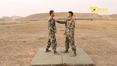 琚姄鍖呮悶绗慻if,琚搾鎷夸綇濡備綍鍙嶅嚮鎼炵瑧