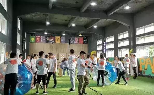 怎么和新同事熟起来,刚入职怎么和同事混熟