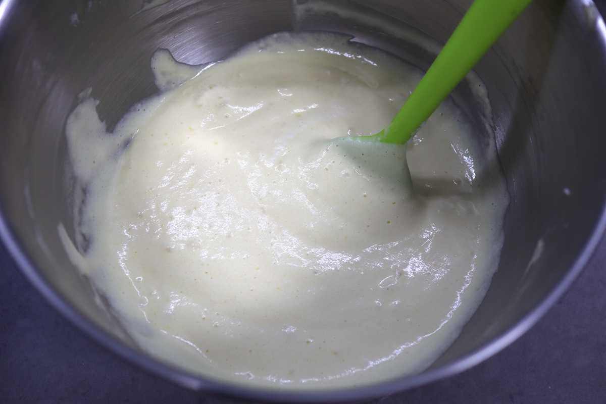 用电饭煲烤戚风蛋糕,戚风蛋糕电饭锅怎么做才松软