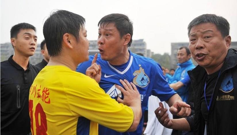 前国脚车祸,出车祸的中国足球队员