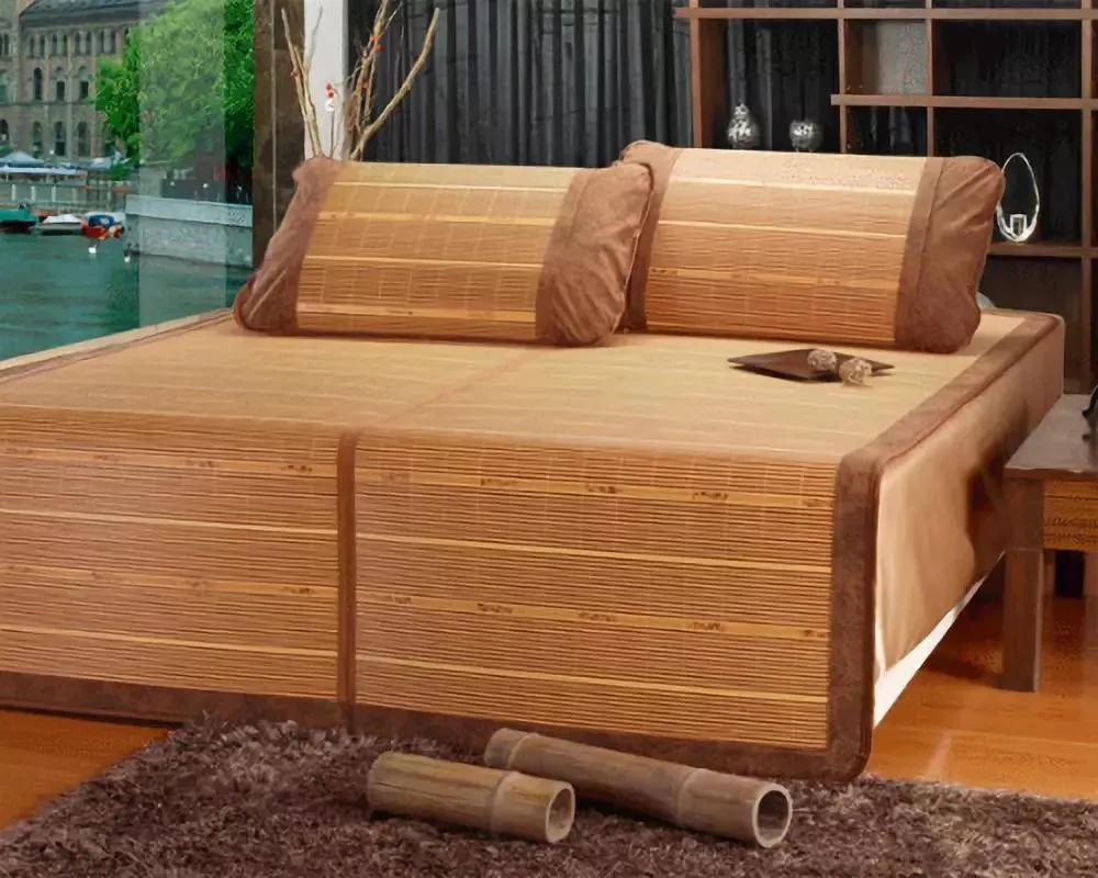 夏日凉席好还是藤席好,凉席是竹子的好还是藤席睡得舒适