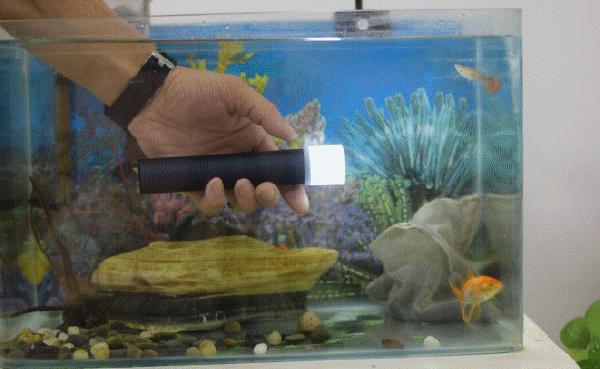 小米生态链强光手电筒,小米超亮手电筒