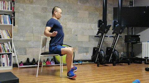 你的坐姿十有八九有问题，肩膀、背部酸痛？教你几招来缓解