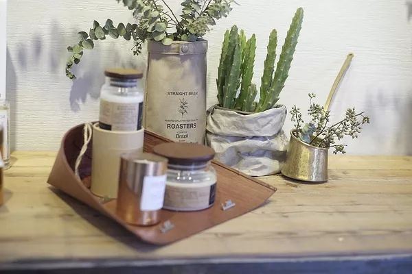 她辞去总监回家扶贫后续,她辞去总监回家扶贫结局