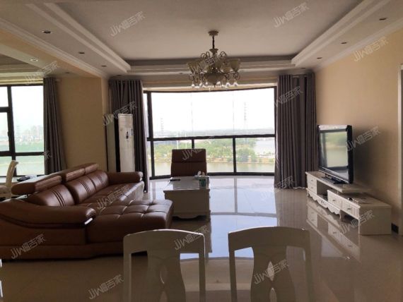 武汉东西湖别墅带院,东西湖球场别墅