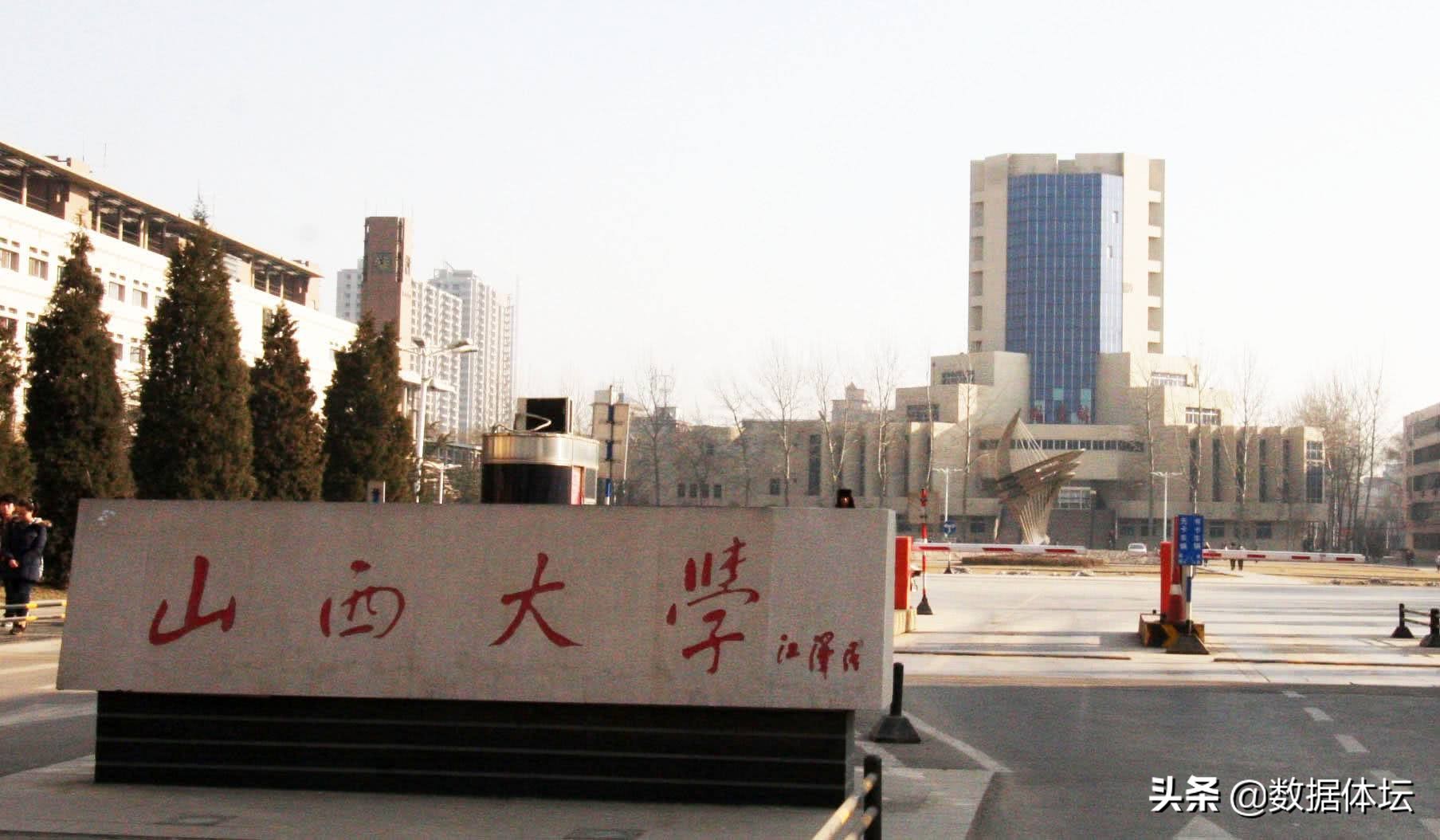 中国足坛“红黑”大翻转,他远离足球却活出了不一样的人生