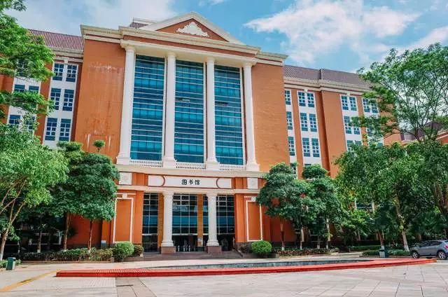 深职院在全世界排多少名,深职院全国最强大专