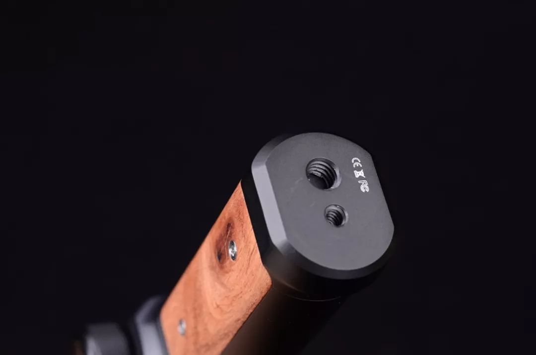 飞宇蝎子稳定器和大疆rsc2对比,飞宇的稳定器怎么样