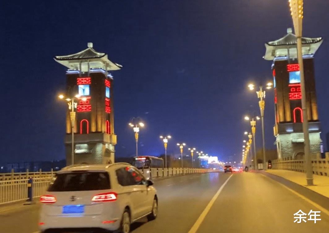 安徽阜阳一房东火了,“生意赔了房租全免”,“良心的较量”