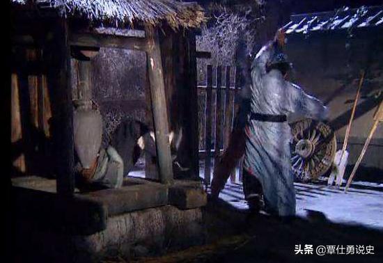 曹操吕伯奢灭门的故事,曹操灭门吕伯奢是正史吗