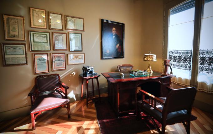 米拉之家是什么风格建筑,和米拉之家相似的建筑