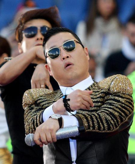 比郑爽还能赚钱,2个月捞金150亿!曾爆火全球的鸟叔现状如何?