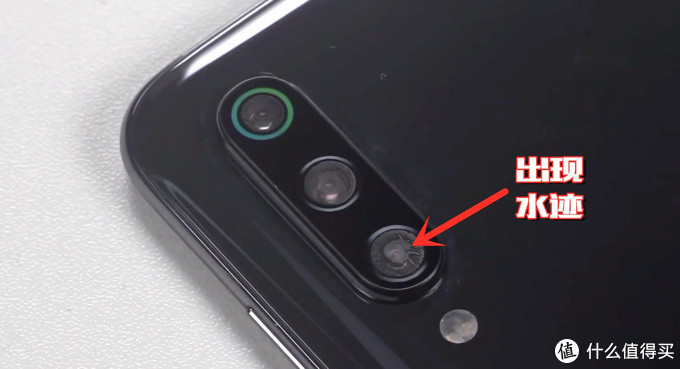 小米9进水用吹风机吹过还能好吗,小米9水洗后断触