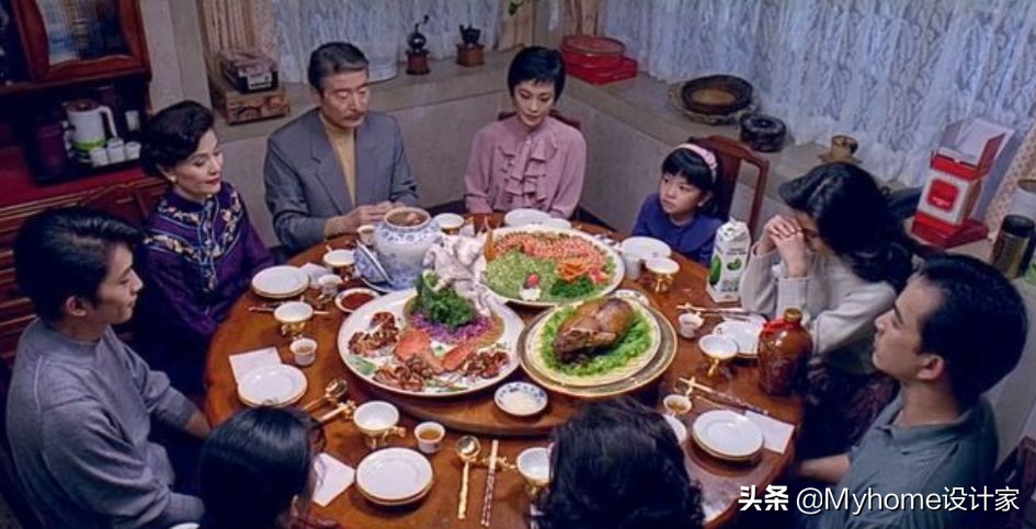 怎么挑选餐桌的材质,如何判断选多大尺寸的餐桌