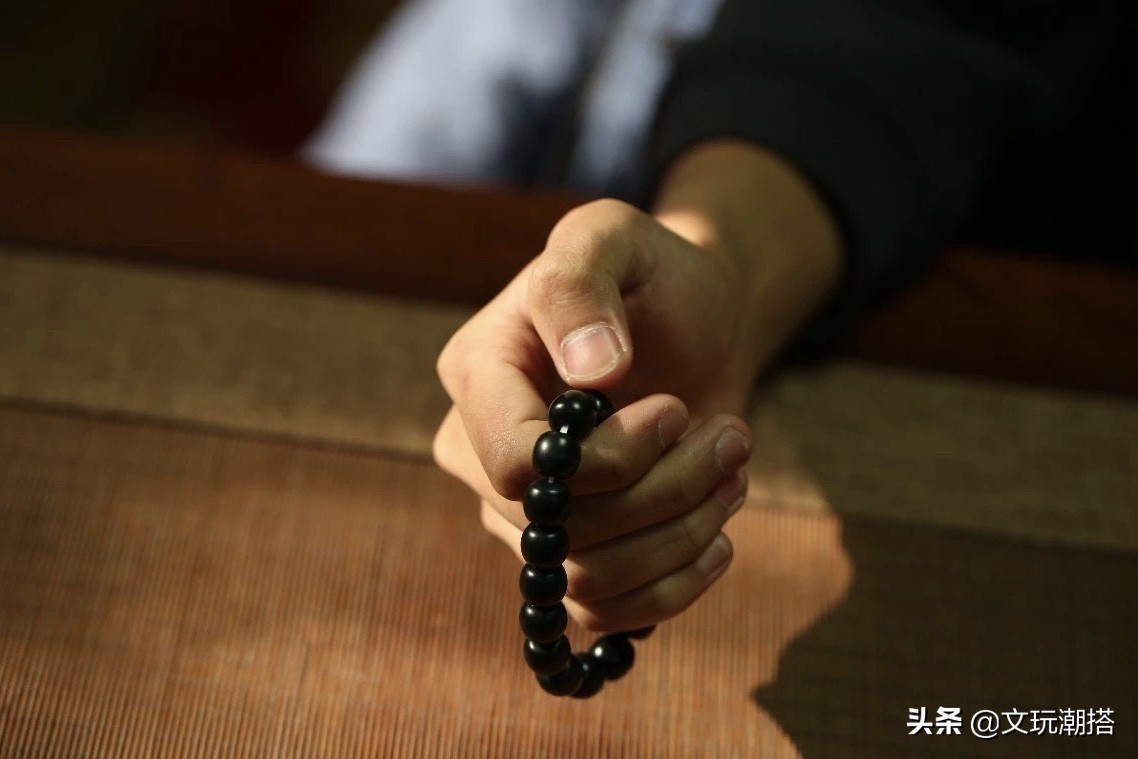 你可能还不知道的小技巧,新的文玩手串应该怎么玩