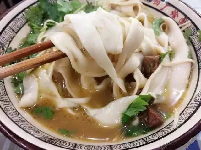 河南郑州正宗烩面在哪个位置,安阳郑州四厂烩面哪一家好吃