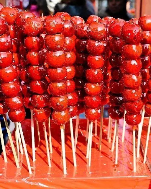 中国最著名十大小吃街及特色美食,中国夜市十大小吃街排行榜