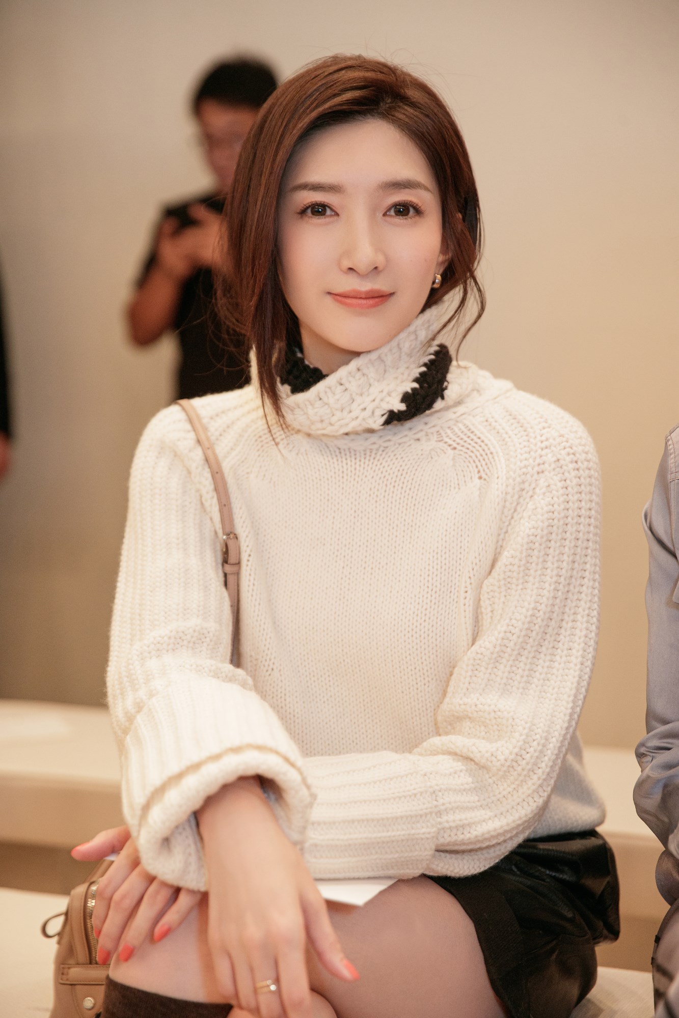 她两不是大学同学吗?为什么粉丝明目张胆撕起来了?