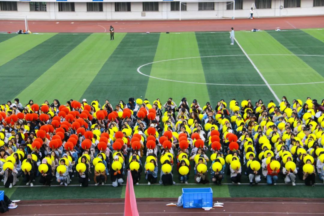 江南大学运动会开幕式走秀,江南大学22届运动会开幕式