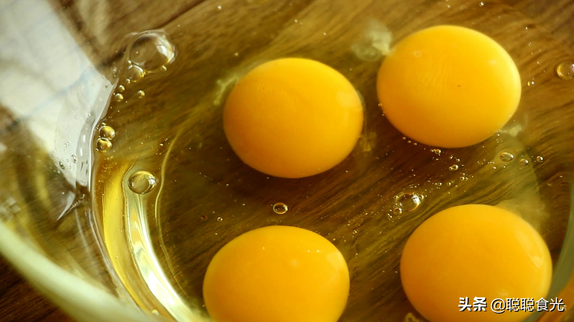 电饭锅蛋糕怎么不塌陷,电饭锅蛋糕开锅塌陷的原因