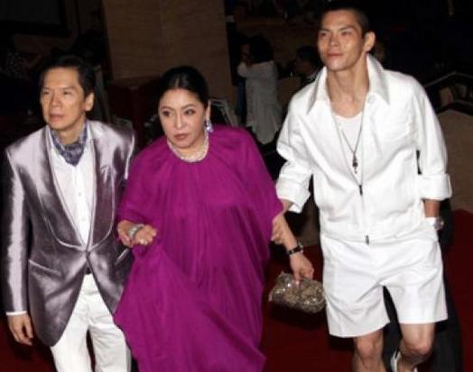 向佐的七段恋情,向佐自曝谈过7段恋爱