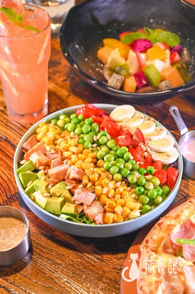 菜价“配不上”环境！秦皇岛冒出了一家“魔法餐厅”