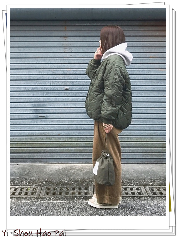 优衣库卫衣穿搭女2020,优衣库keithharingtokyo连帽卫衣