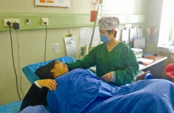 顺产时大喊大叫正常吗,顺产时突然大喊