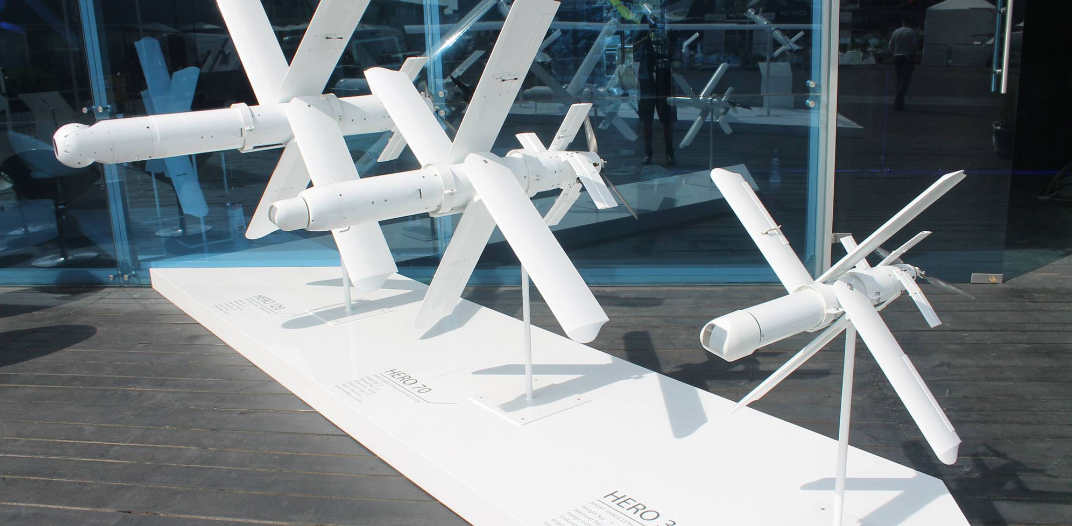 以色列攻击无人机纳卡大显身手,美军也跟进,全部买回家试用