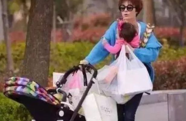 生过孩子和没有生过孩子的女人，看这3个地方更明显，你留意了吗