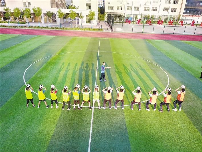 （美在菏泽）菏泽人之美——老师：育人路上的明灯